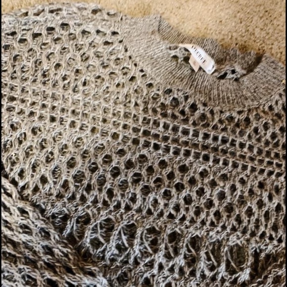 Sweater! - Picture 4 of 6